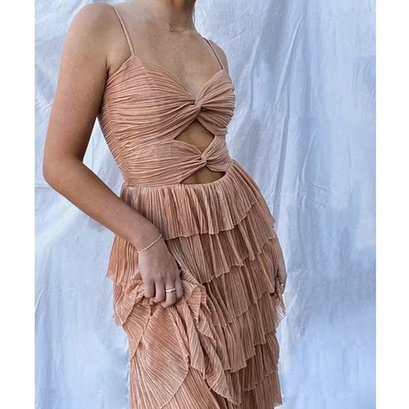 Gianni Bini Grace Metallic Plisse Sweetheart Neck Cut-Out Tiered Dress - Picture 3 of 4